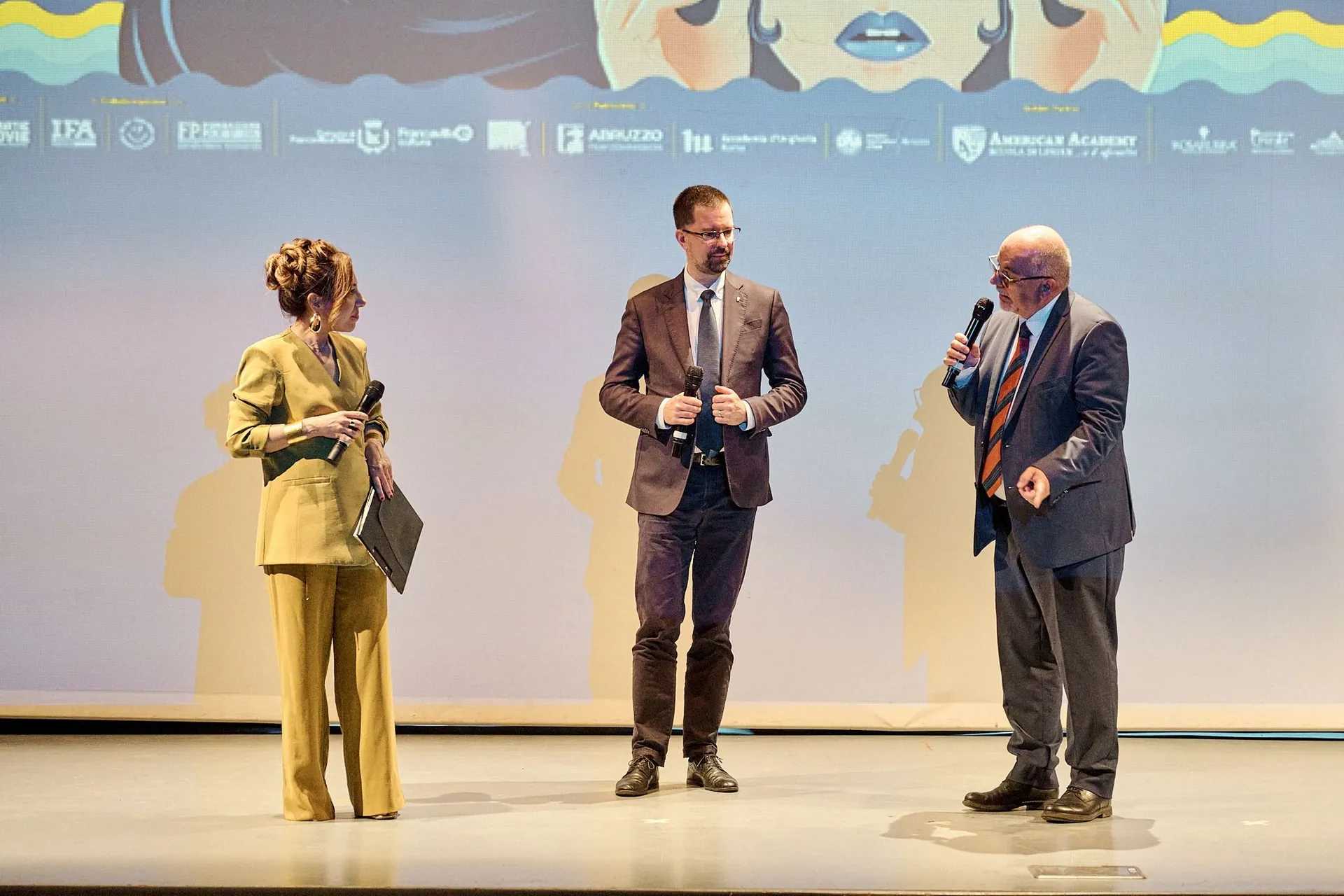 Ospiti sul palco dell'evento Meet the Ambassadors